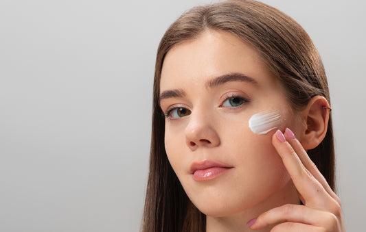 La Importancia del Protector Solar en tu Rutina de Belleza Diaria